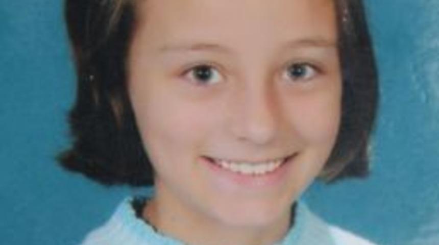 Kaybolan Kızını Arıyor