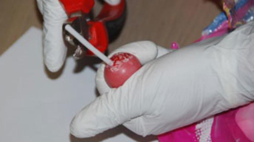 Lolipop şekerinden kokain &ccedil;ıktı