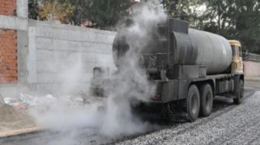 Aliağa'da Yeni Mahalle&rsquo;nin T&uuml;m Yolları Yapılıyor