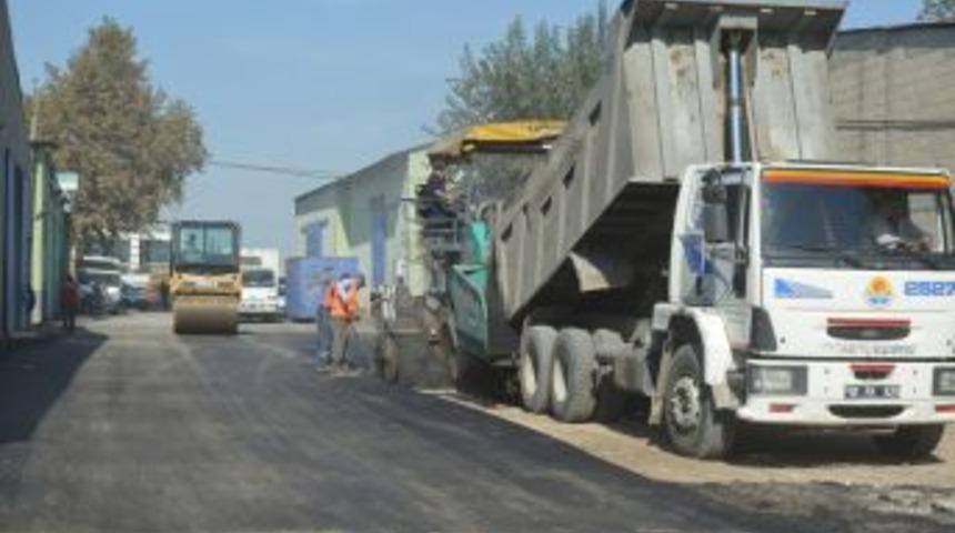 Keresteciler sitesinde asfalt &ccedil;alışması