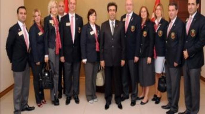 Murat &Ouml;z&rsquo;den Vali G&uuml;zeloğlu&rsquo;na Ziyaret