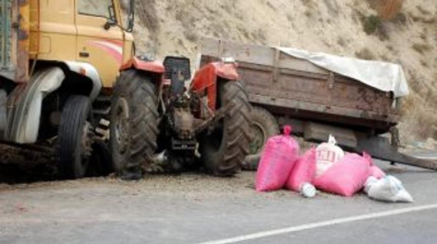 Boz&uuml;y&uuml;k&rsquo;te Trafik Kazası: 1 &Ouml;l&uuml;, 1 Yaralı