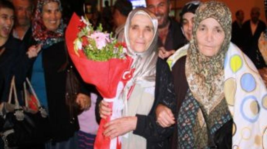 Hacda Hem Kur&rsquo;an &Ouml;ğrendiler Hem De Sigarayı Bıraktılar