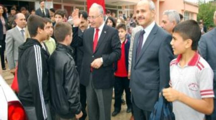 Vali Daş&ouml;z, Planetaryum Ve G&ouml;zlem Evi İnşaatını İnceledi