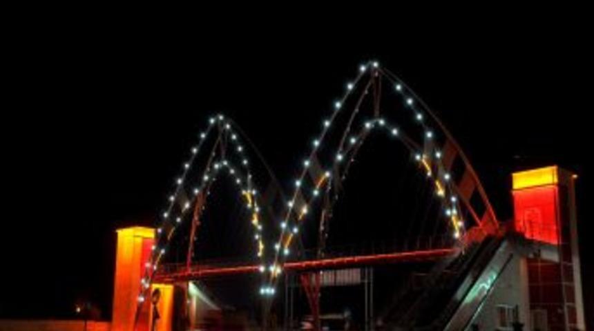 Malatya&rsquo;da &Uuml;st Ge&ccedil;itler Rengarenk