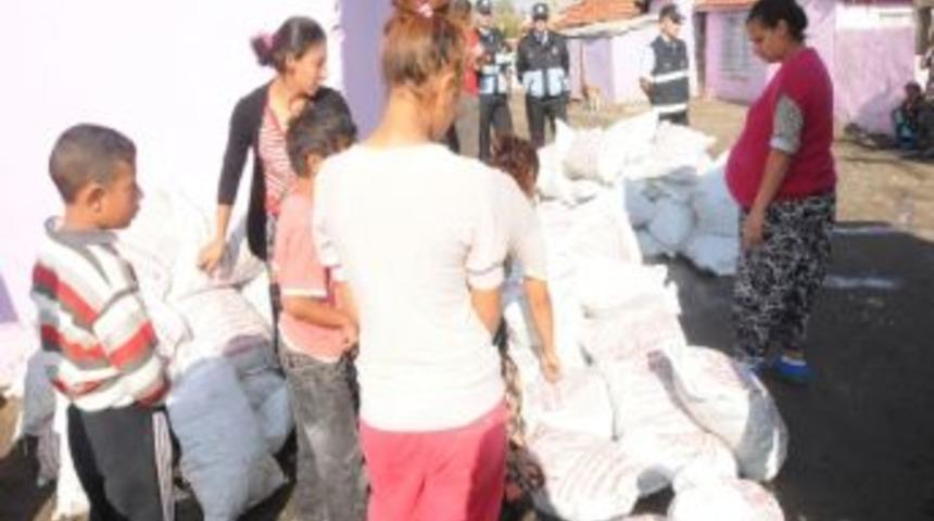 &Ccedil;orlu Belediyesi&rsquo;nden 5 Bin Aileye K&ouml;m&uuml;r Yardımı