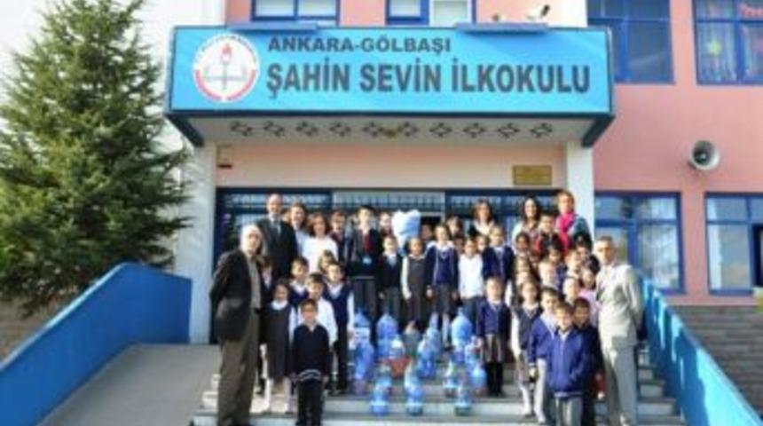 &Ouml;ğrenciler, Engelliler İ&ccedil;in 30 Bin Mavi Kapak Topladı