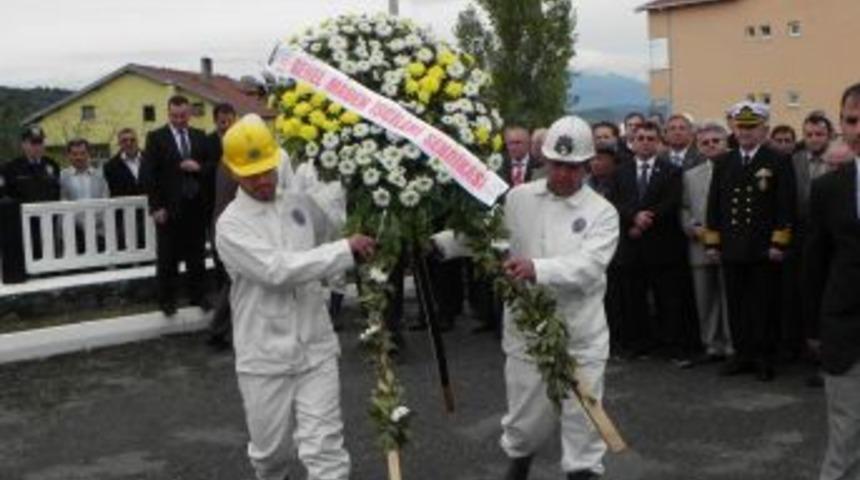 K&ouml;m&uuml;r&uuml;n Bulunuşunun 183. Yıld&ouml;n&uuml;m&uuml;