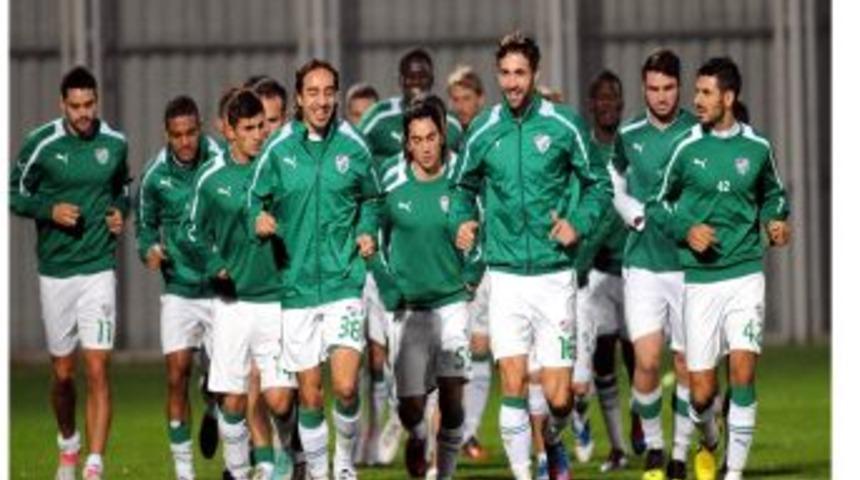 Bursaspor Pinto&rsquo;suz İstanbul&rsquo;a Gitti