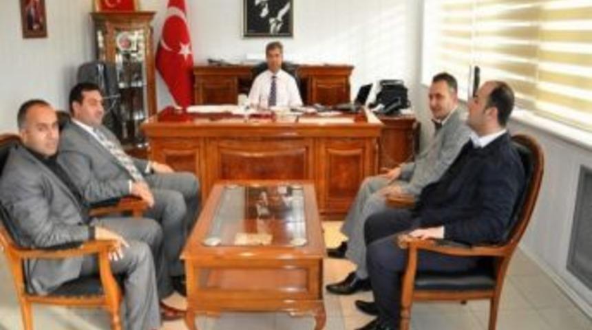 Gen&ccedil;lik Hizmetleri Ve Spor İl M&uuml;d&uuml;r&uuml; Yıldız, Siverek Kaymakamı Yıldız'ı Ziyaret Etti