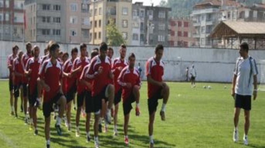 &Uuml;nyespor Tam Kadro Sahaya &Ccedil;ıkıyor