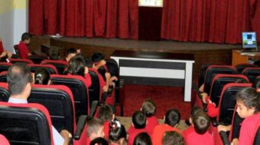 Ufuklu &Ouml;ğretmenler, Değerler Eğitimini Hacivat-Karag&ouml;z &Uuml;zerinden Anlatıyor