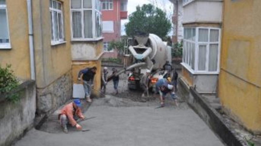 Alaplı&rsquo;da Sokaklarda Betonlama &Ccedil;alışması