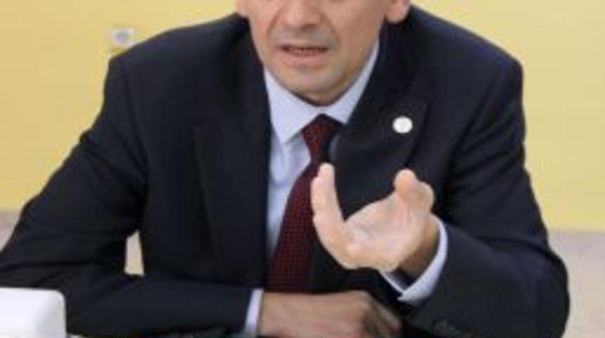 Uşak'ta Kamu Hastanelerinin Başına Uzm. Dr. Atlı Getirildi