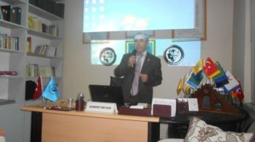 Atat&uuml;rk T&uuml;rk Ocağında Anıldı