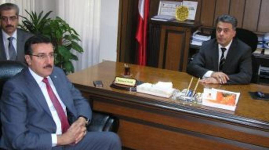 Ak Partili Y&ouml;neticilerden &Ccedil;evre Ve Şehircilik İl M&uuml;d&uuml;rl&uuml;ğ&uuml;&rsquo;ne Ziyaret