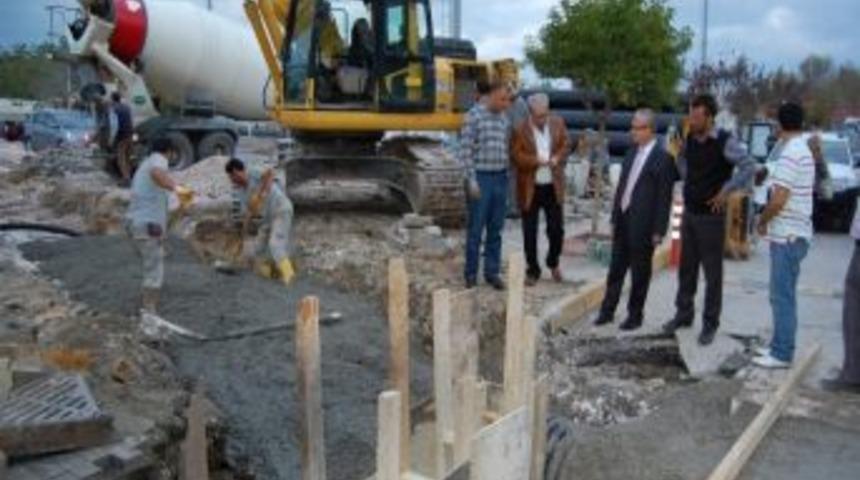 Cumhuriyet Caddesi Yağmur Suyu Hattında Son Aşamaya Gelindi
