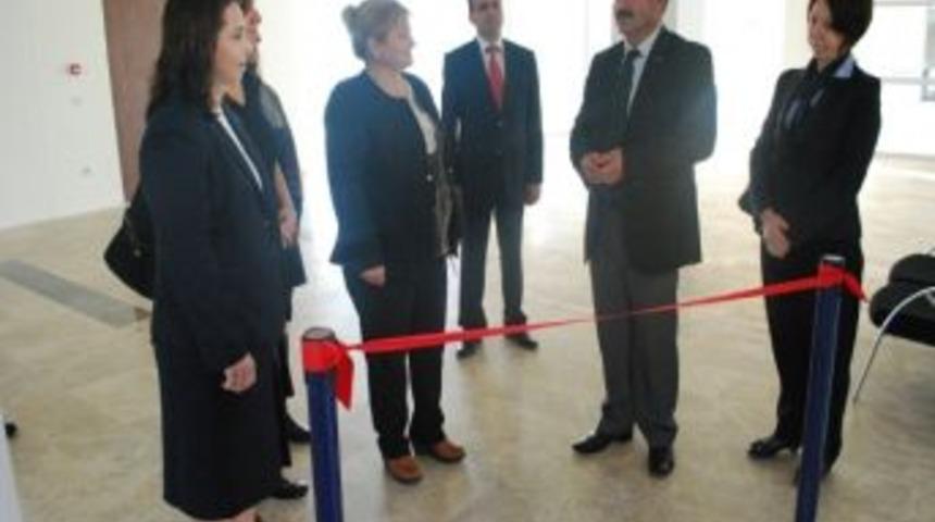 Nk&uuml; Kadın Sorunları Uygulama Ve Araştırma Merkezi A&ccedil;ıldı