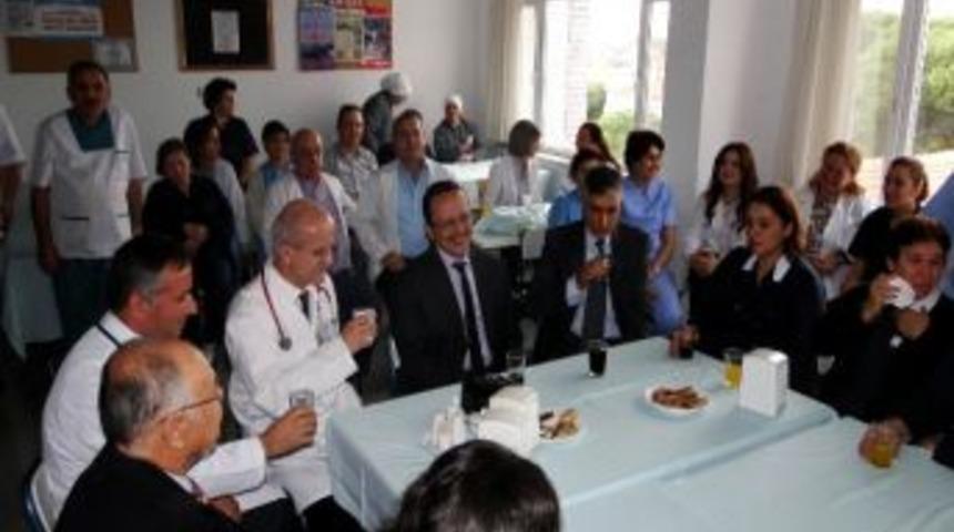 Salihli Devlet Hastanesi&rsquo;nden Duygusal Veda