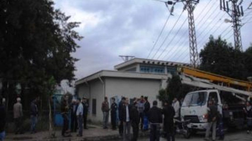 Elektrik Trafo Binasında Erkek Cesedi Bulundu