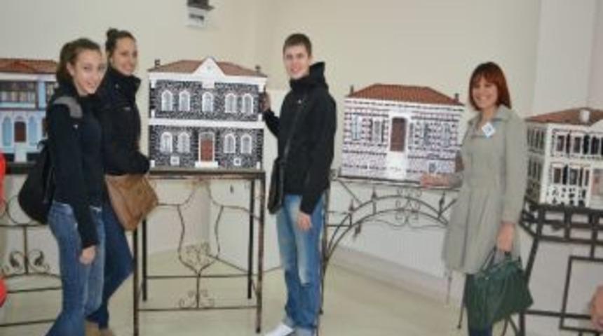 Avrupalı &Ouml;ğrenciler Kula&rsquo;ya Hayran Kaldı