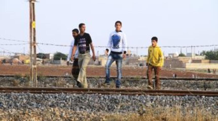 500 Suriyeli Şenyurt Beldesine Sığındı