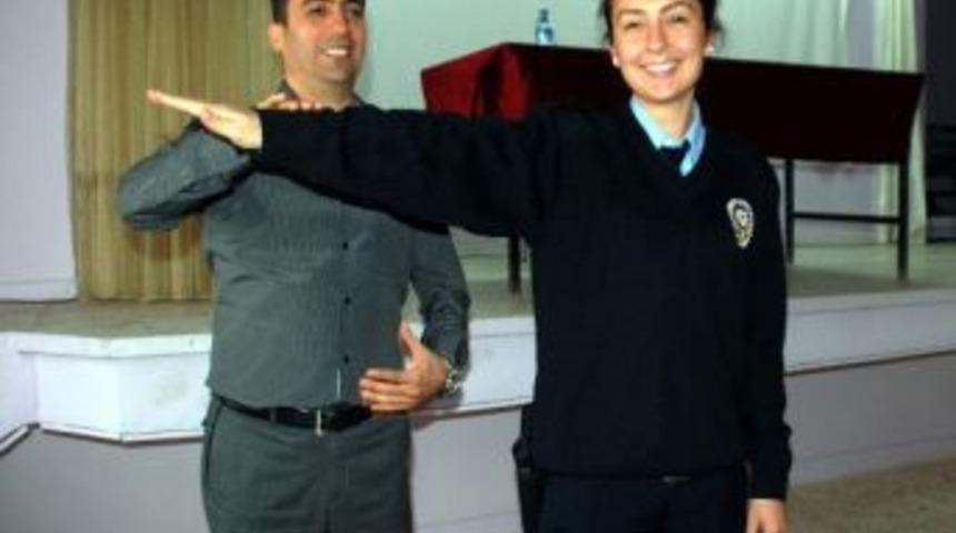 Kahta&rsquo;da Polislere İletişim Semineri Verildi