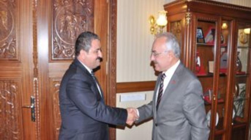 G&ouml;reve Yeni Se&ccedil;ilen Baro Y&ouml;netimi Vali Yenig&uuml;n&rsquo;&uuml; Ziyaret Etti