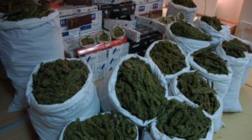 Vali Toprak: Ka&ccedil;ak&ccedil;ılar Malları Jandarma B&ouml;lgesindeki K&ouml;ylerde Depoluyor