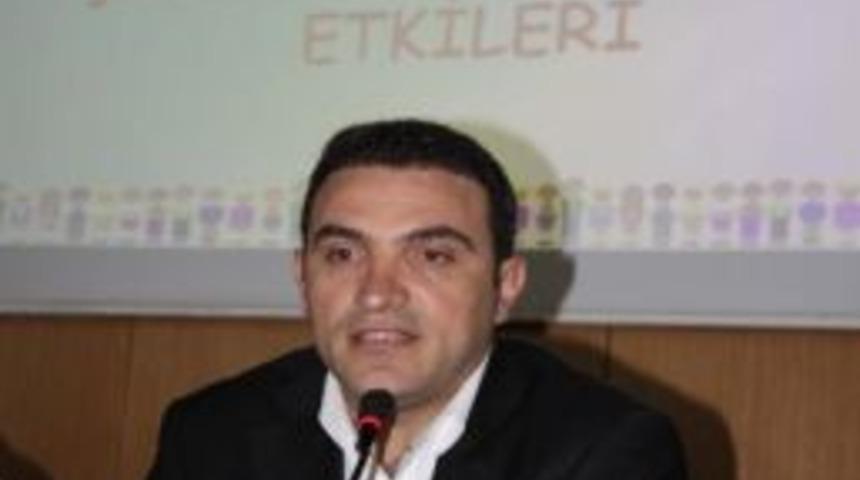 İzed&rsquo;den 'anne-baba Tutumları' Konferansı