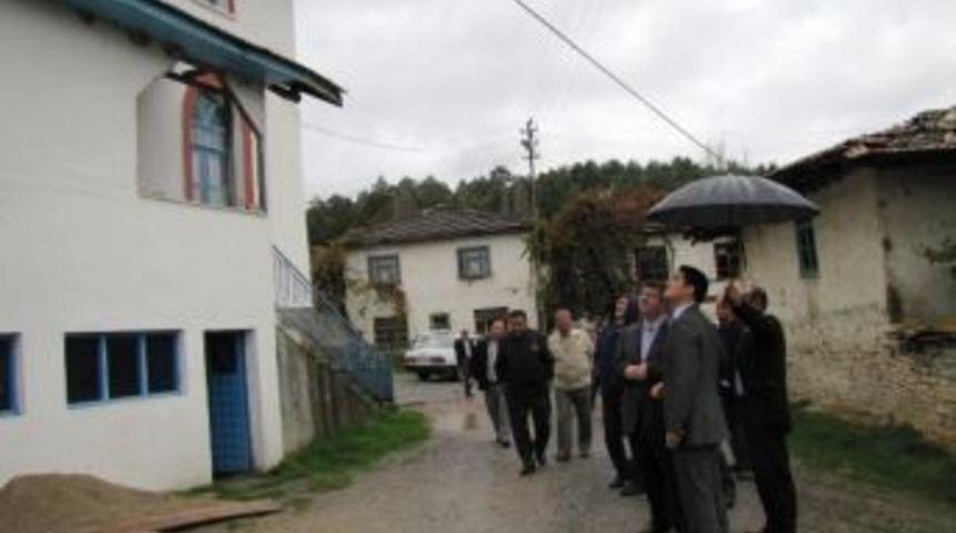 Kaymakam Mehmet Sayın K&ouml;yleri Geziyor