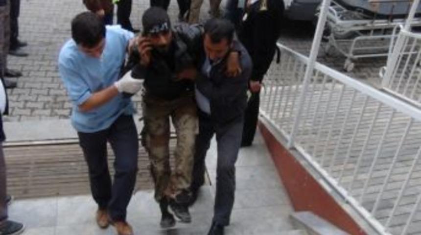 Ceylanpınar Sınırındaki &Ccedil;atışmalarda 2 G&uuml;nde 62 Suriyeli Yaralı T&uuml;rkiye'ye Geldi