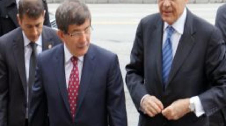 Dışişleri Bakanı Davutoğlu, Mısır Dışişleri Bakanı Amr Ile Bir Araya Geliyor