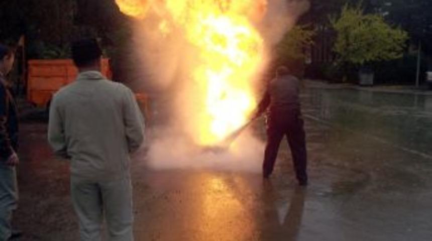 Akşehir İtfaiyesi&rsquo;nden Kurumlara Eğitim