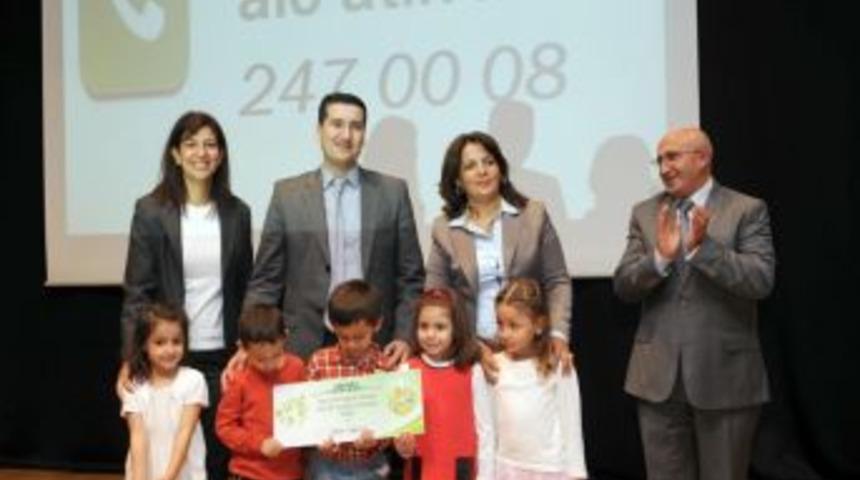 Atık Pil Toplayan Okullar &Ouml;d&uuml;llendirildi