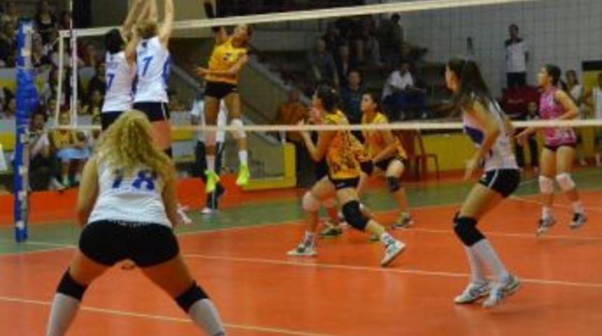 Aroma Bayanlar Voleybol 3. Ligi