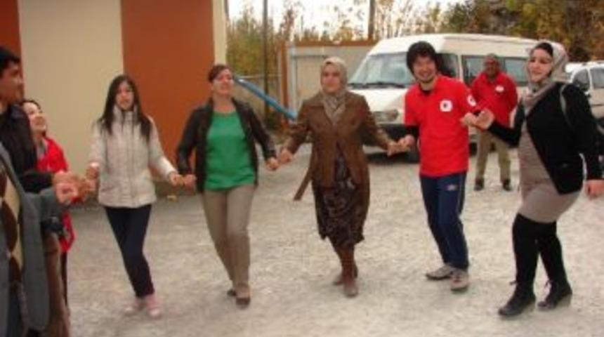 Dr Miyazaki Anısına 23 Tekerlekli Sandalye Dağıtıldı