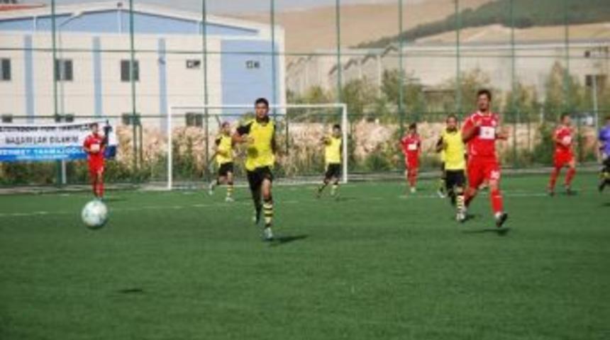 Şahinbey Belediye Gen&ccedil;lik Ve Spor Kul&uuml;b&uuml; &Ccedil;ıkışını S&uuml;rd&uuml;rmek İstiyor
