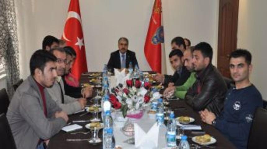 Muş Valisi &Ccedil;ınar: Yatırımcıya 1 G&uuml;nde Arsa Tahsisi Yapıyoruz