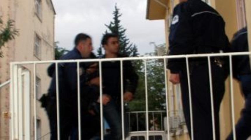 Besni'de Hırsızlık Zanlıları Yakalandı