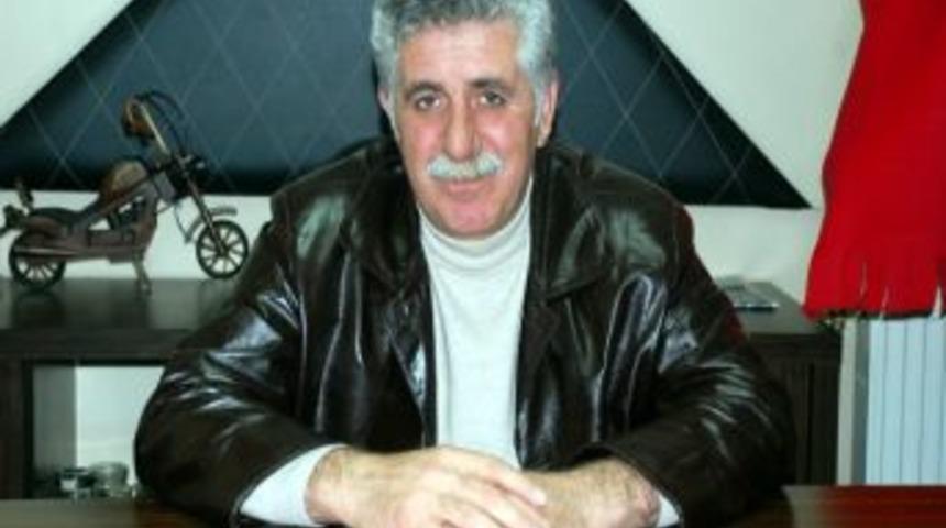 Boz&uuml;y&uuml;kspor Başkanı Cengiz &Ouml;zkan: