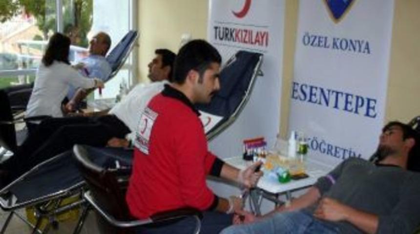 &Ouml;zel Esentepe İlk&ouml;ğretim Okulu&rsquo;ndan Kan Bağışına Destek