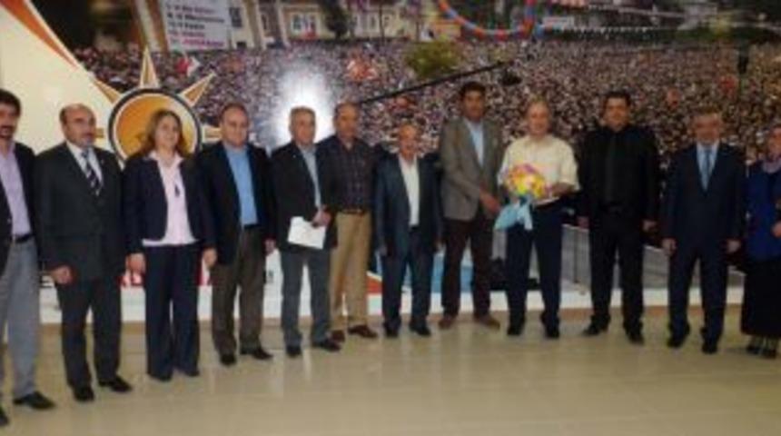 Demirspor'dan Ak Partiye ziyaret