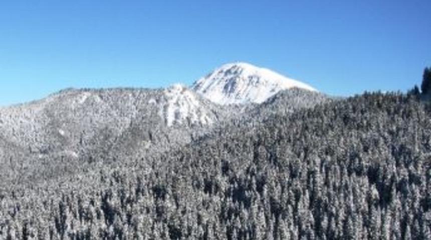 Ilgaz&rsquo;a Yılın İlk Karı Yağdı