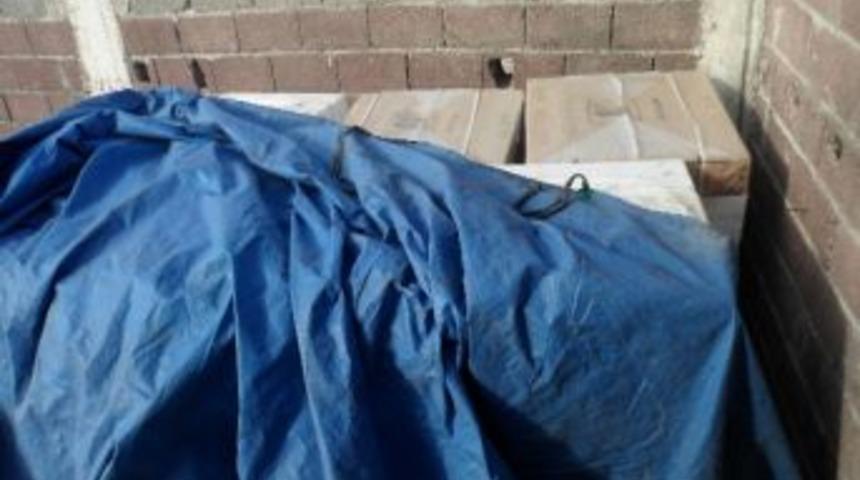 Beyaz Eşya Deposunu Boşaltan Hırsız, Polisten Ka&ccedil;amadı