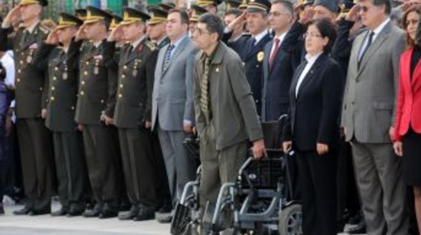 Atat&uuml;rk &Ouml;l&uuml;m&uuml;n&uuml;n 74. Yıld&ouml;n&uuml;m&uuml;nde Manisa'da Da Anıldı