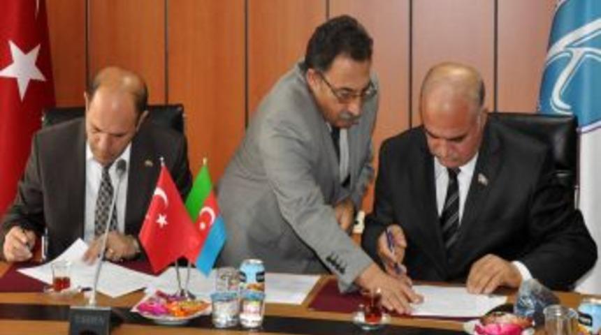 Kafkas Üniversitesi'ne Nahçıvan Muallimler Enstitüsü'nden Ziyaret