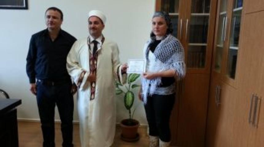 Litvanyalı Gelin Adayı M&uuml;sl&uuml;man Oldu