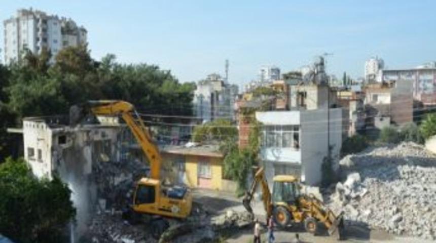 Adana Bir Bulvar Daha Kazanıyor