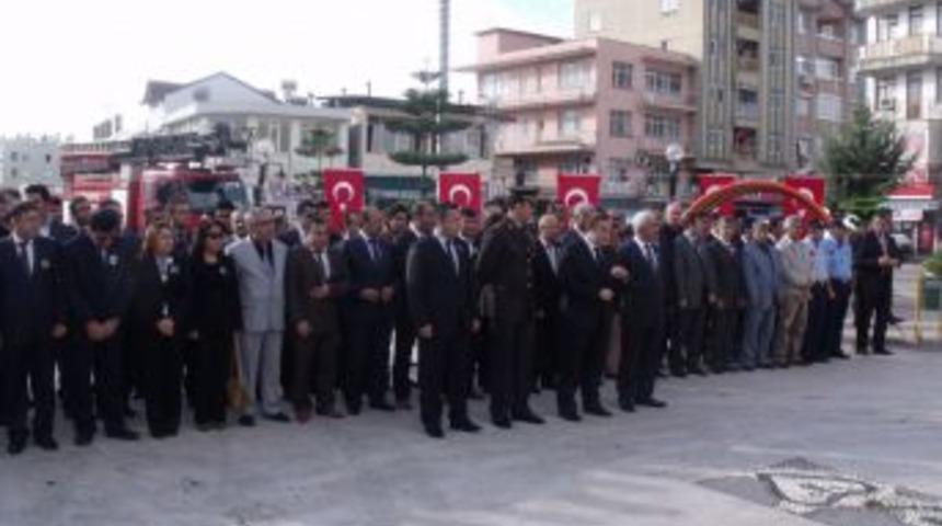 Atat&uuml;rk &Ouml;l&uuml;m&uuml;n&uuml;n 74. Yılında Demre'de Anıldı